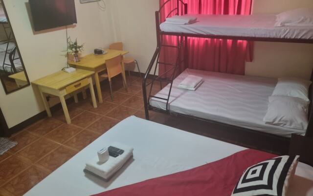 Laurien's Apartelle
