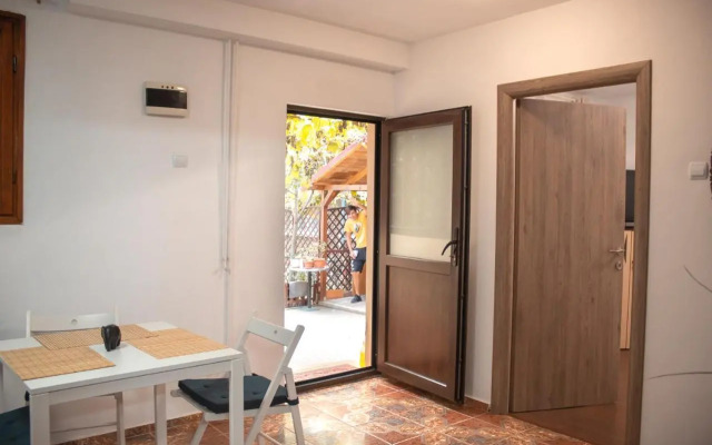 Victor Residence 38