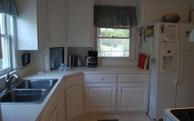 E-Z Does It - 7 Br Home