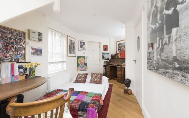 Central 2BR Family Home near Tower Bridge