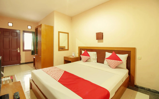 OYO 370 Hotel Sofia Pangandaran