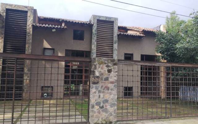 Casa Ndomi Valle de Bravo
