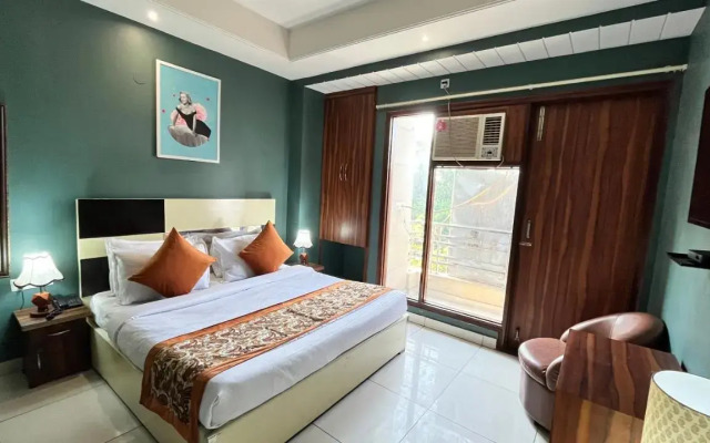 Qotel Hotel Church House Rohini Sector 15