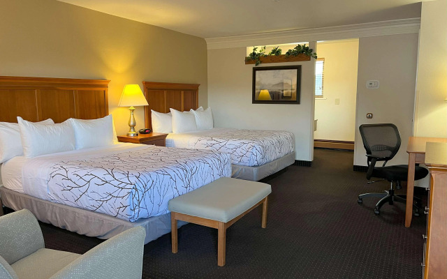 Best Western Plus Silver Saddle Inn