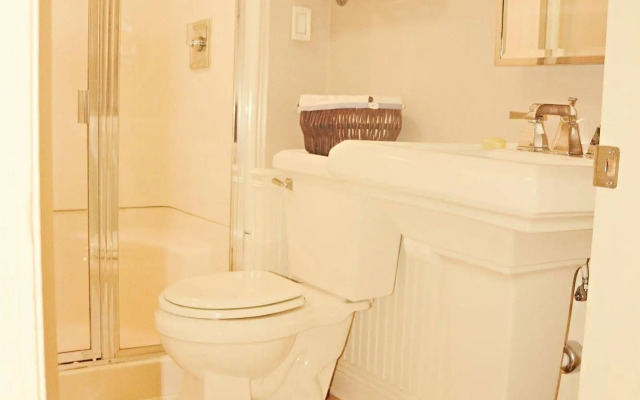 A Chateau on the Bayou Bed & Breakfast