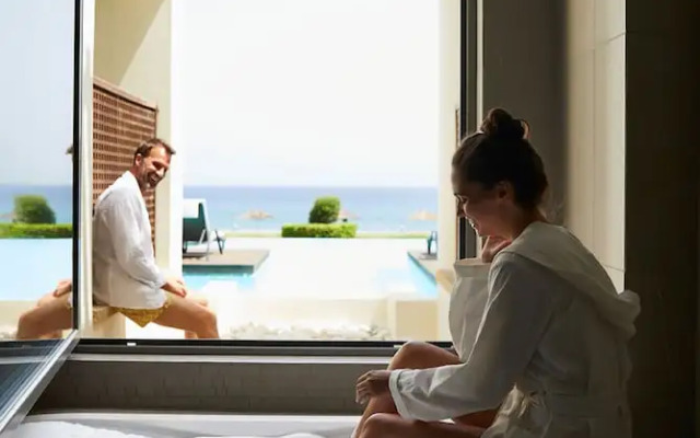 The Ixian Grand & All Suites Hotel