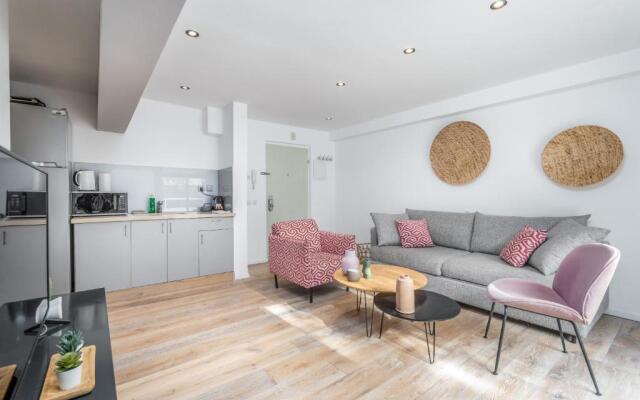 Rothschild Area - One BDR with a Big terrasse