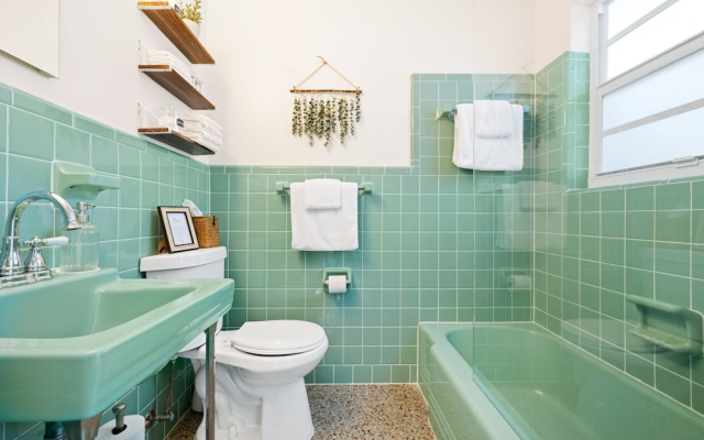 Modern Downtown Bungalow