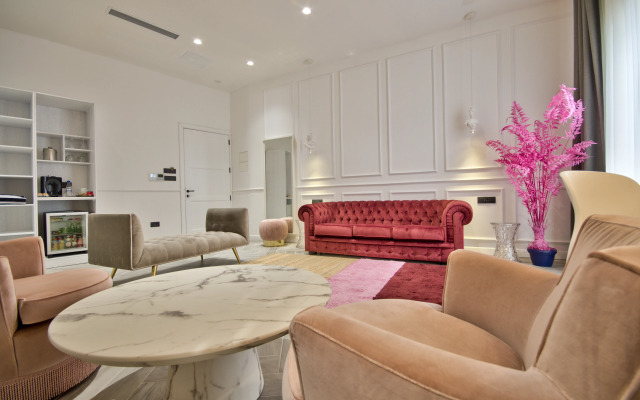 HOLM Boutique &Spa - IK Collection