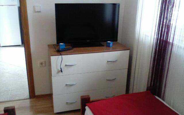 Apartment Aria
