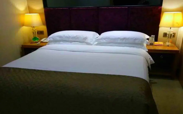 Yinwan Hotel - Shiqian Branch
