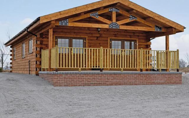 No. 6 Lake View Lodges