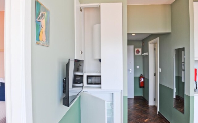 Margarita s Day in Lisbon - by Misha s Place 2C