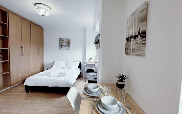 London Chelsea, 2 People, Balcony, Best Location