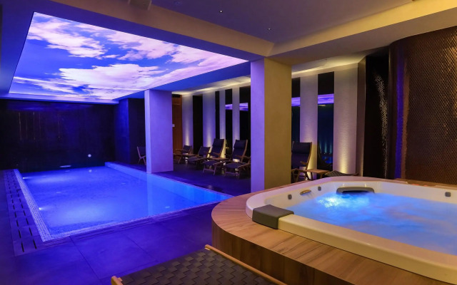 Time Boutique Hotel