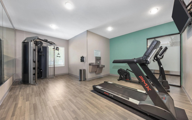 ECHO Suites Extended Stay by Wyndham Dallas Plano/Richardson