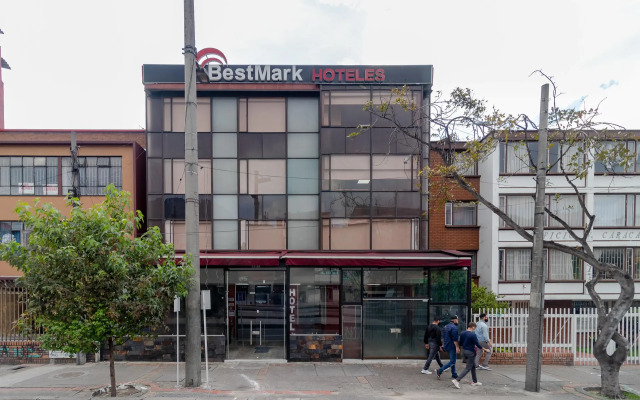 Hotel Bestmark Platinum