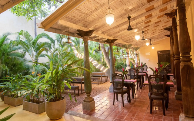 Mango House