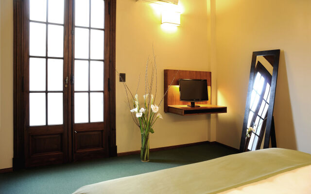 Hotel Babel