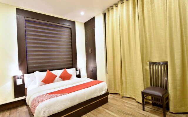 OYO 12770 Hotel Mirage Residency