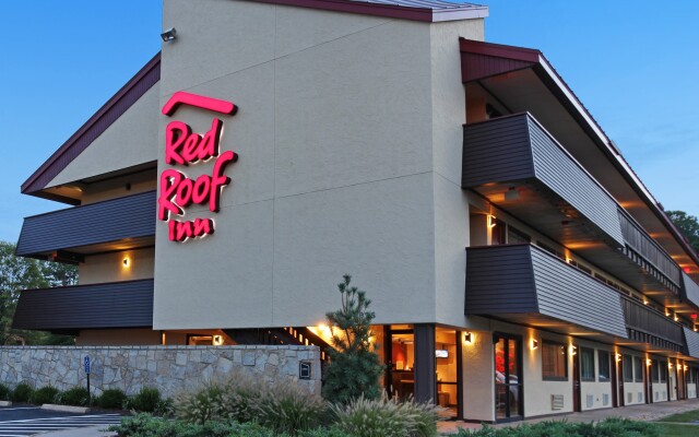 Red Roof Inn Hampton Coliseum & Convention Center