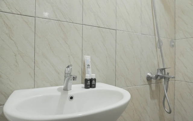 Modern Look and Homey Studio Kebayoran Icon Apartment