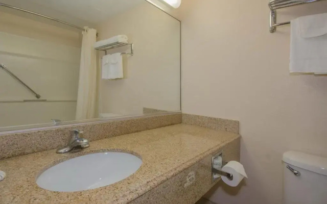 Econo Lodge Sharon