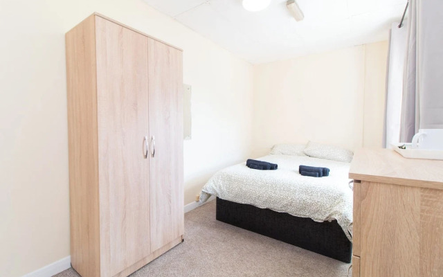 Brookvale Guest House Room 6