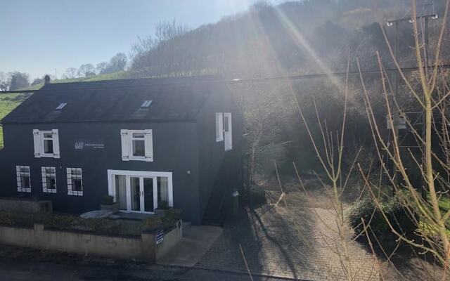 Knockninny Country House & Marina