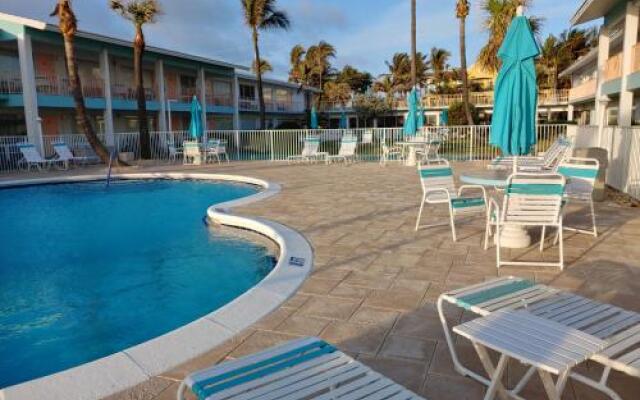 Sunrise Ocean Suites