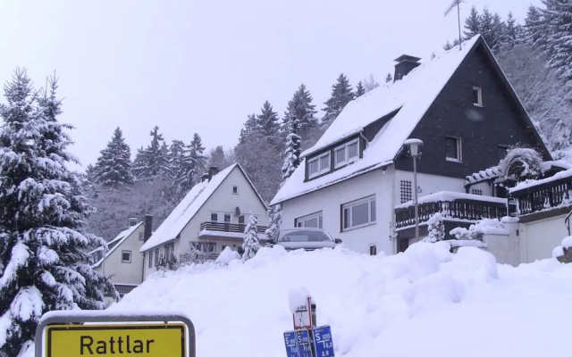 Spacious Apartment in Rattlar near Forest