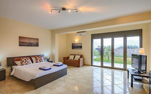 Nice Home in Lasithi, Crete With Wifi and 6 Bedrooms