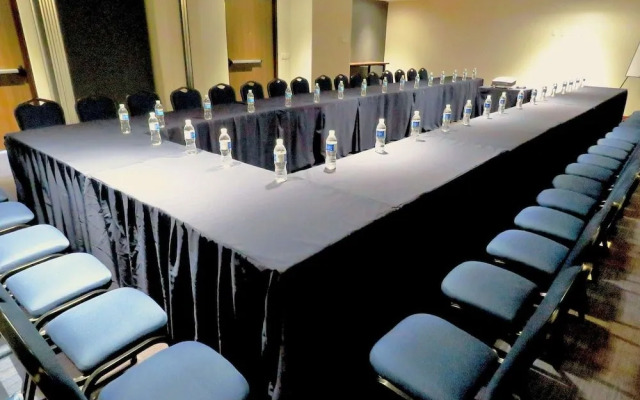 Hampton Inn by Hilton Celaya