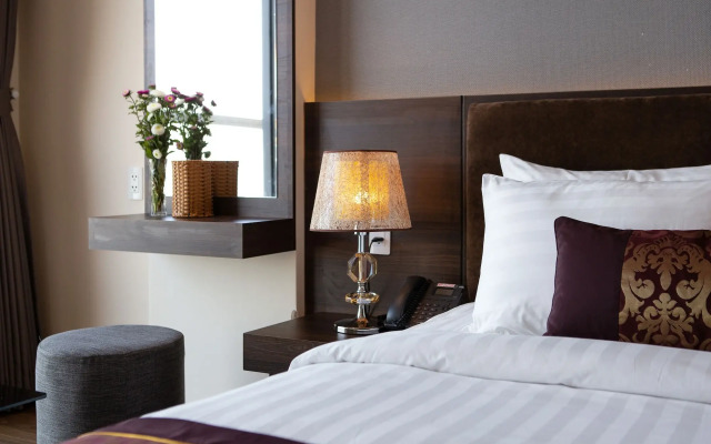 Nolis Hotel