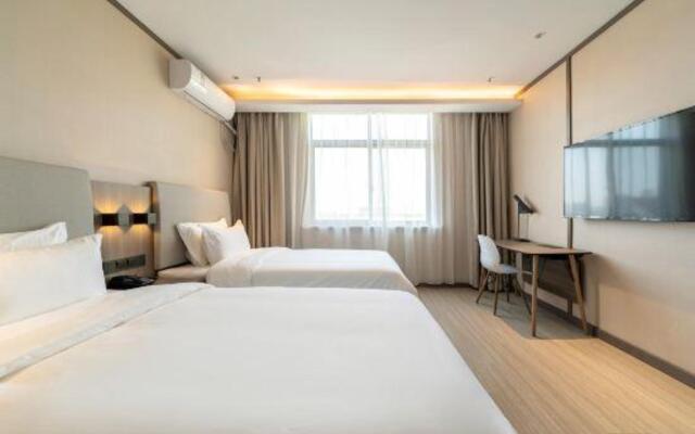Hanting Hotel(Shanghai Pudong Airport Nanzhu Hotel)