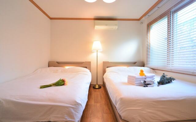 Season Helloworld House - Hostel