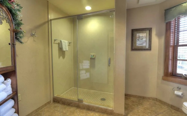 The Inn at Christmas Place