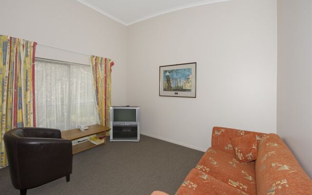 Walmsley Lodge Motel