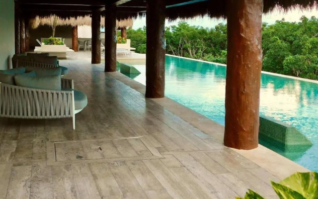 1Br. Condo with Amazing Jungle View & Top Luxury Amenities