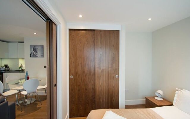 Saco Aldgate - One Commercial Street