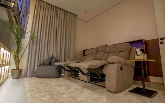Two Bedroom Stylish & Relaxing Flat in Al-rabie