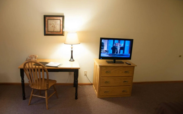 Brook Pointe Inn
