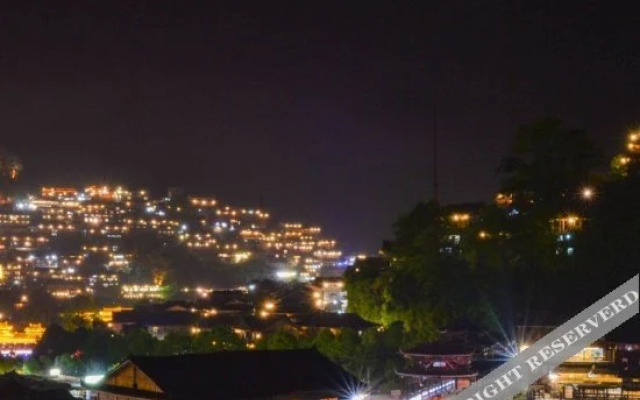 Yangwang Buluo Hotel