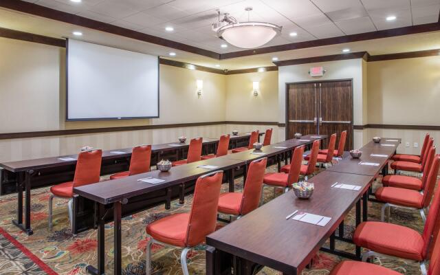 Crowne Plaza Anchorage Midtown by IHG