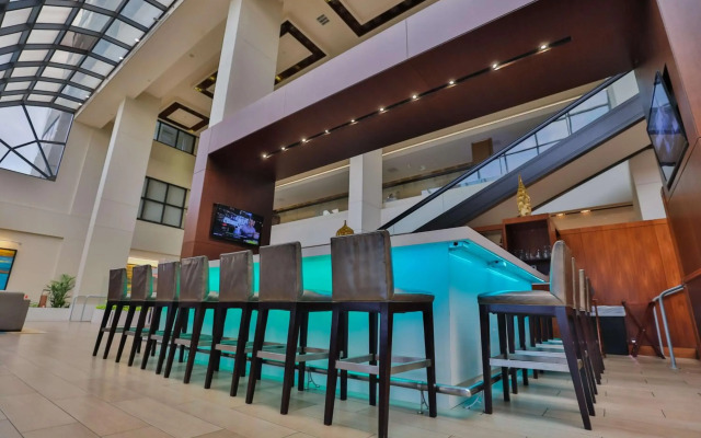Hilton Miami Airport Blue Lagoon