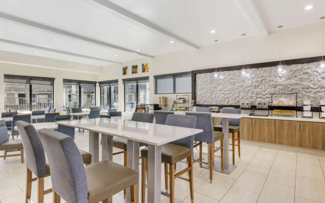 Best Western Carlsbad by the Sea