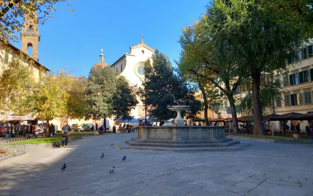 Leone in Firenze With 1 Bedrooms and 1 Bathrooms