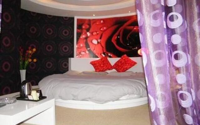 Laiyin Junting Business Hotel