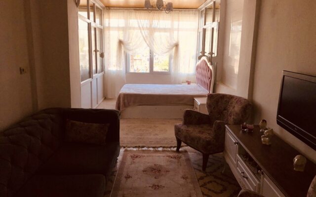 Teos Alesta Apart Pansiyon