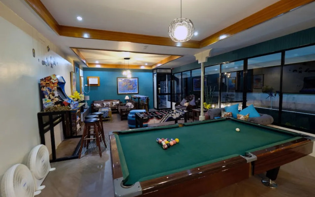 Pescadores Suites Moalboal